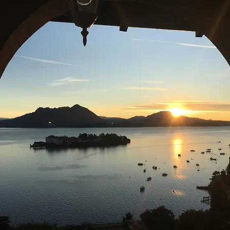 Pandora Lake Maggiore View And Private Beach - Happy Rentals ストレーザ