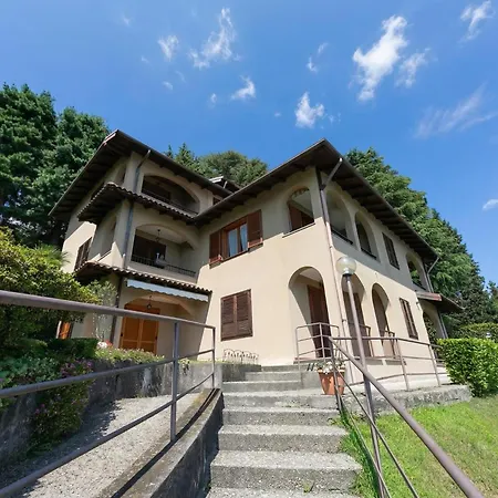 アパート Pandora Lake Maggiore View And Private Beach - Happy Rentals ストレーザ